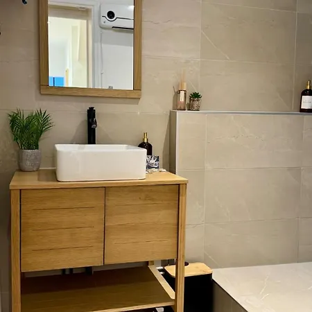 La Bulle Millesimee - A Deux Pas De La Gare Et De L'avenue De Champagne Apartmán *